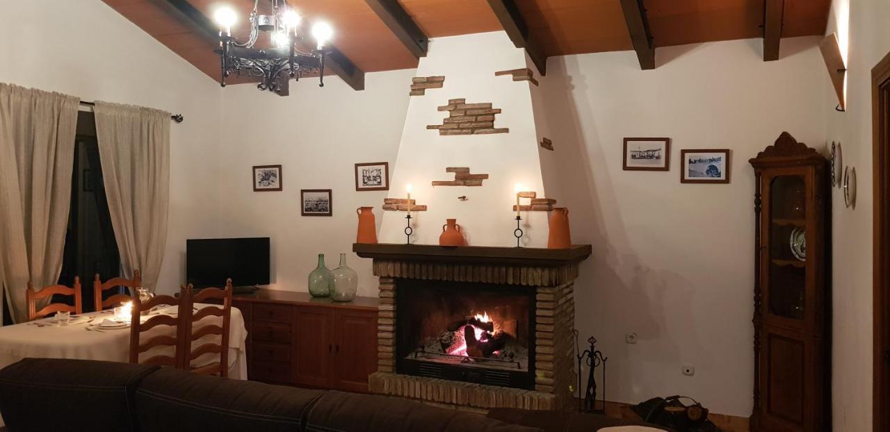Casa Rural La Higuera Chica Málaga Exterior foto
